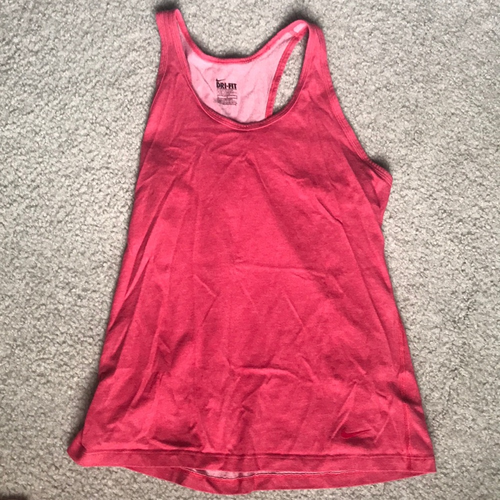 Nike dry fit women’s medium
